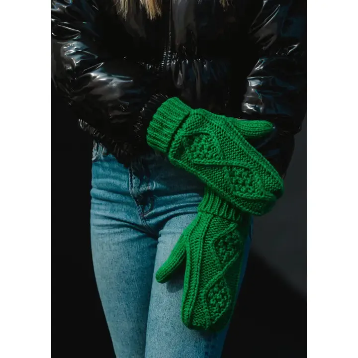 Kelly Green Cable Knit Mittens