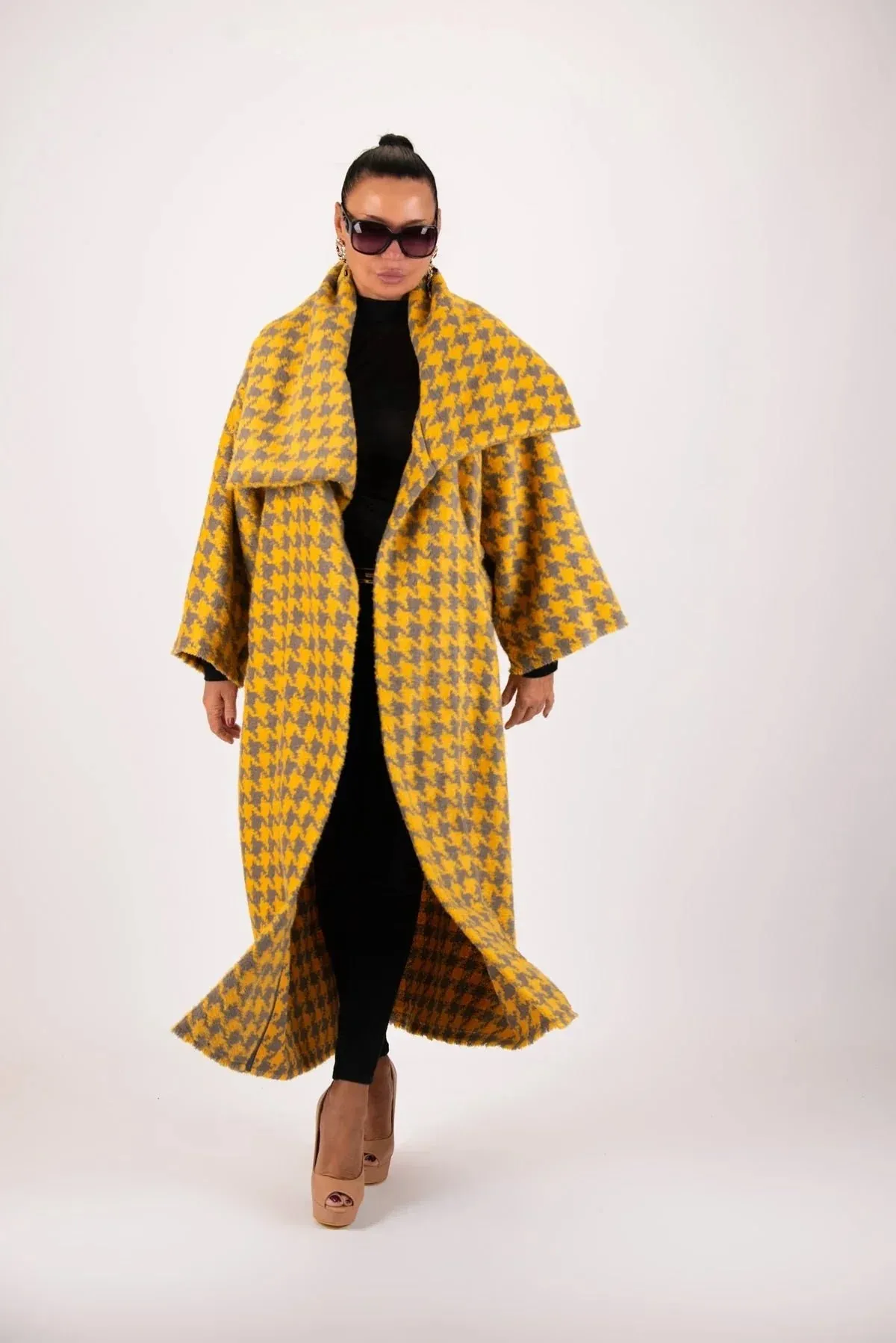 OFELIA WINTER HOUNDSTOOTH COAT ON SALE